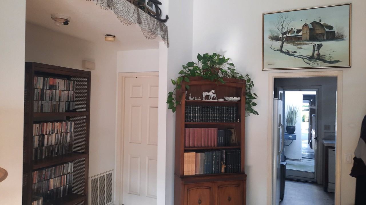 114 Oxford - Photo 5 of 7