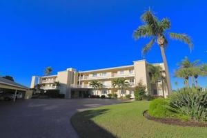 featured image of 4805 Gulf Of Mexico Dr #102