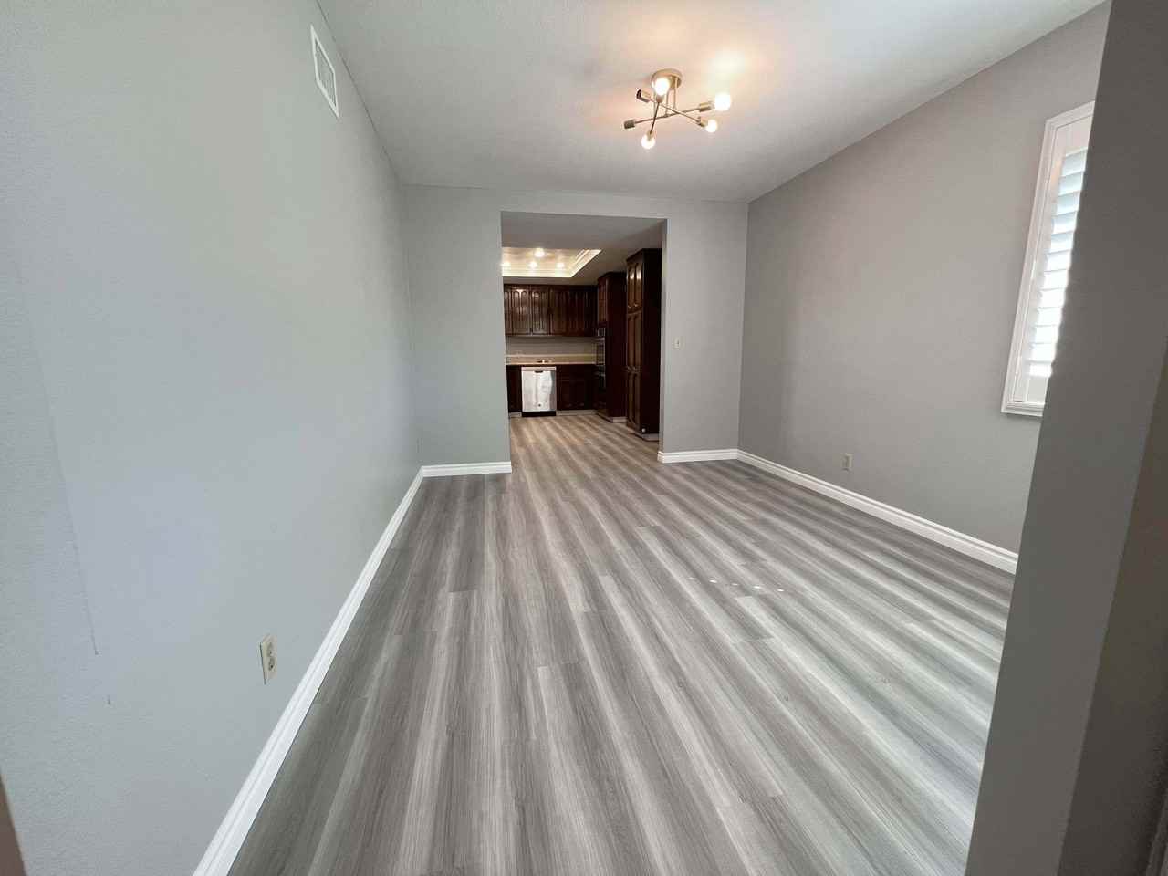 20433 Pacific Dr - Photo 4 of 14