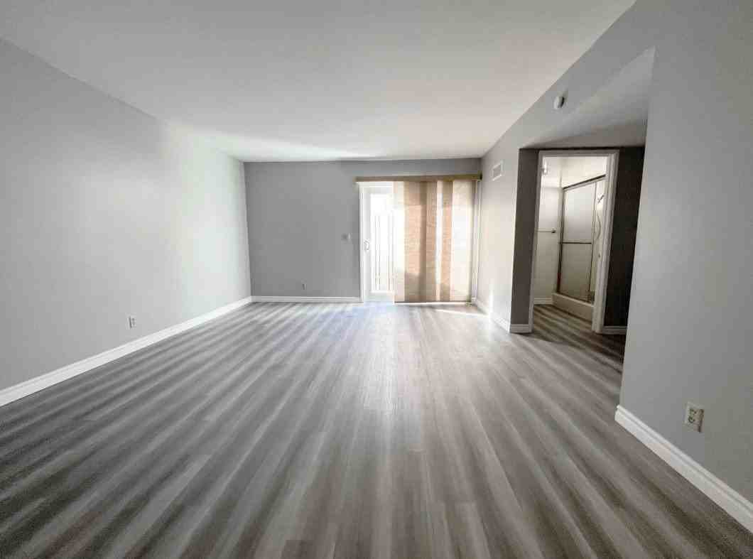 20433 Pacific Dr - Photo 7 of 14