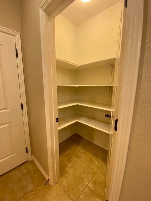 1087 N Leverett Ave - Photo 7 of 19