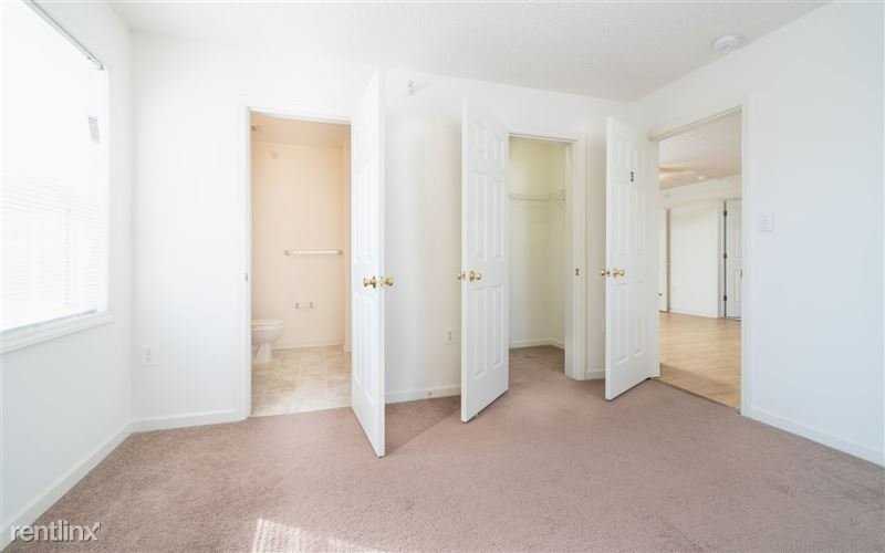 2011 Wolfmill Dr - Photo 6 of 9