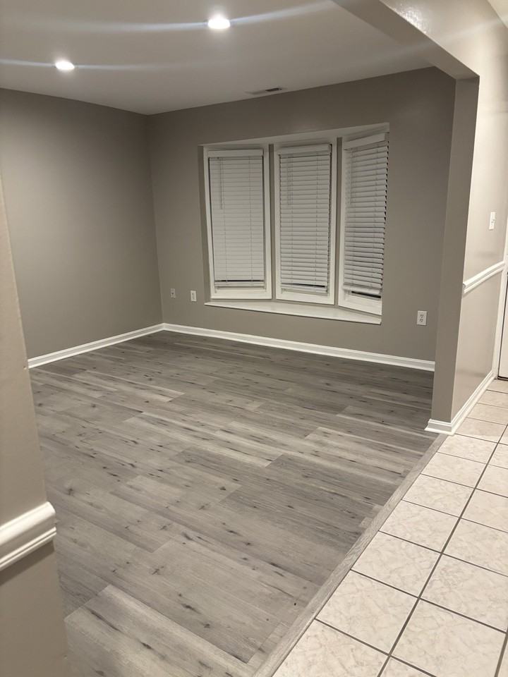 1495 Lowell Ct - Photo 3 of 18