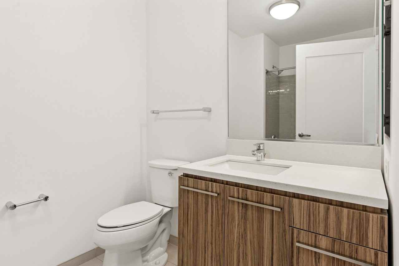 347 W Wolf Point Plz - Photo 6 of 18