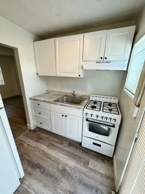 500 S Main St #1H - Photo 3 of 5