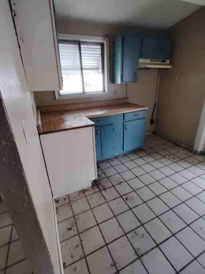 1308 Saint Stephens Dr - Photo 6 of 15