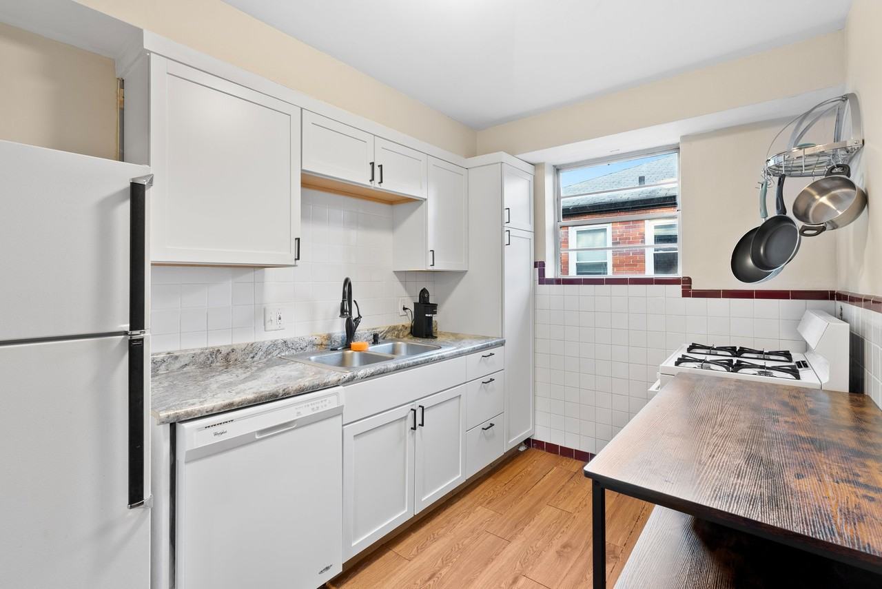 7239 Dartmouth Ave #NA - Photo 7 of 12