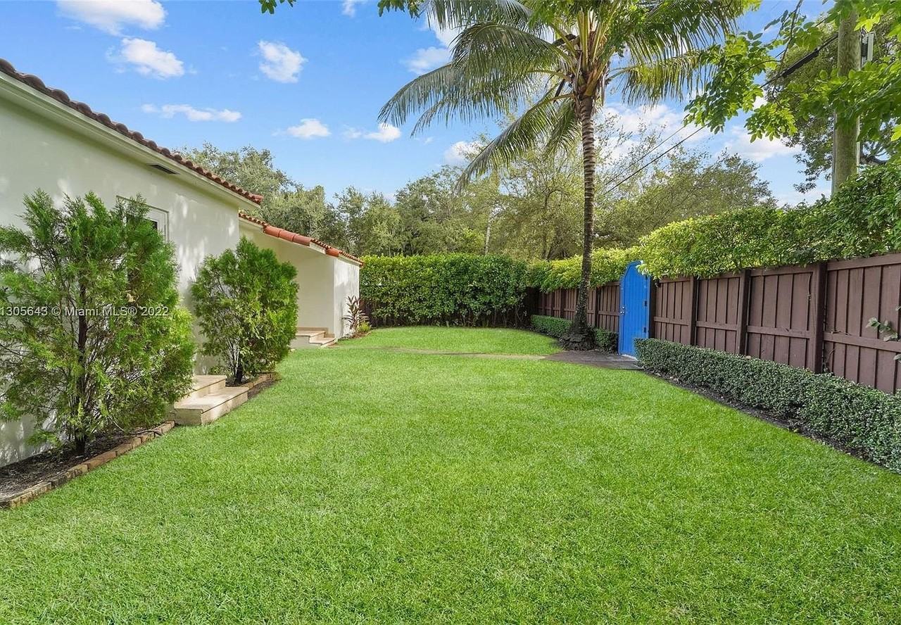 2441 Swanson Ave - Photo 4 of 19