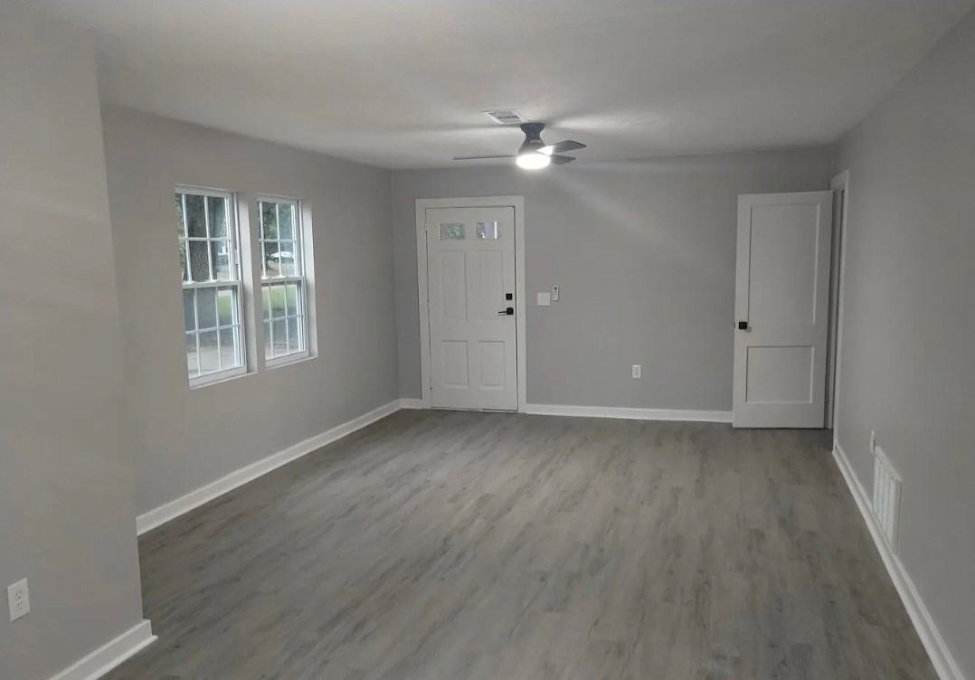 4858 Sheridan Dr - Photo 6 of 11