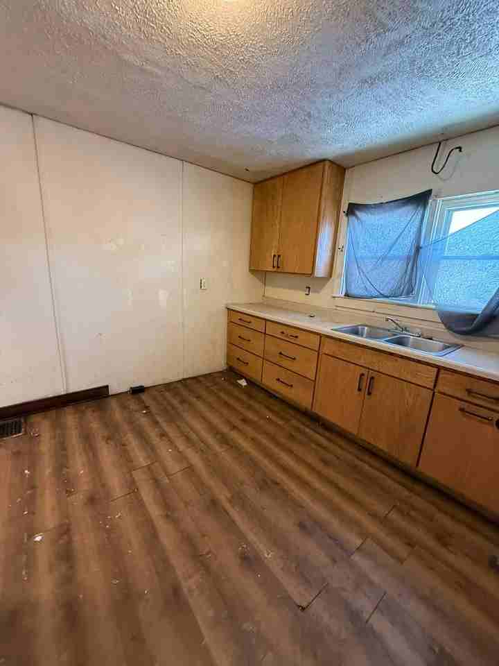 1305 E Whitmer St - Photo 5 of 20