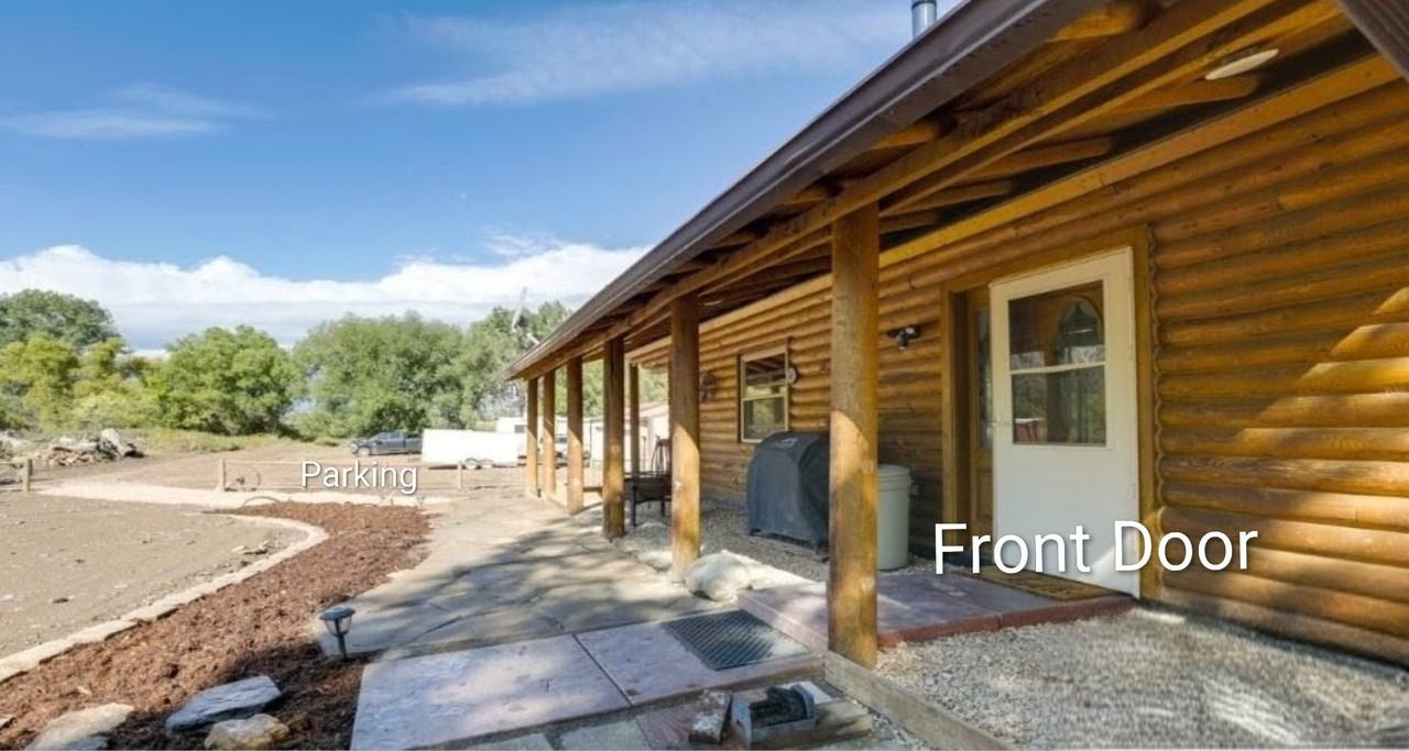 6085 Coffeen Ave - Photo 2 of 15