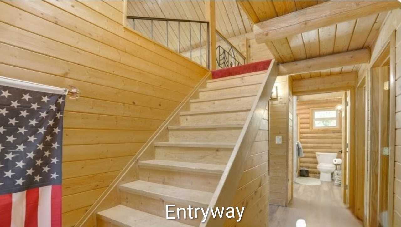 6085 Coffeen Ave - Photo 3 of 15