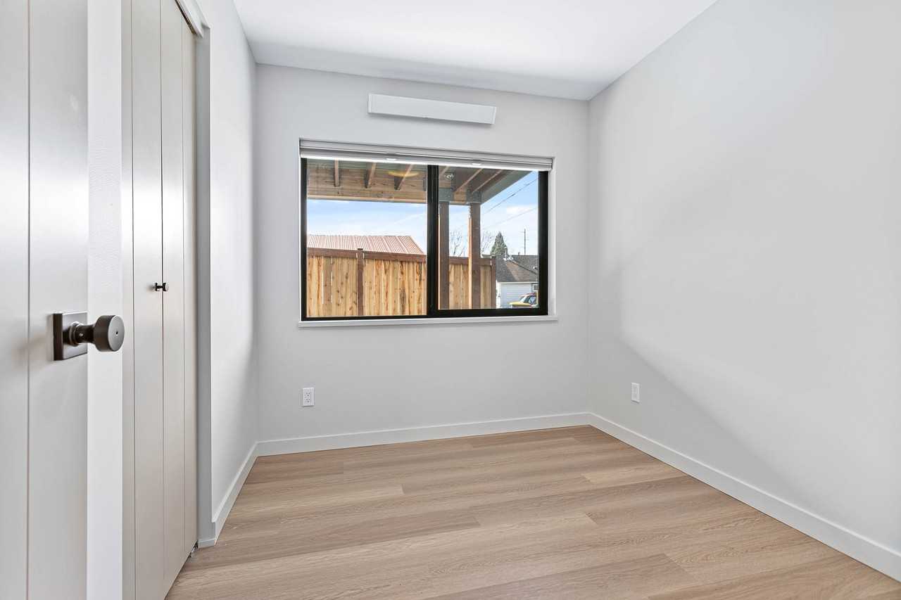 2517 Vallette St #102 - Photo 4 of 20