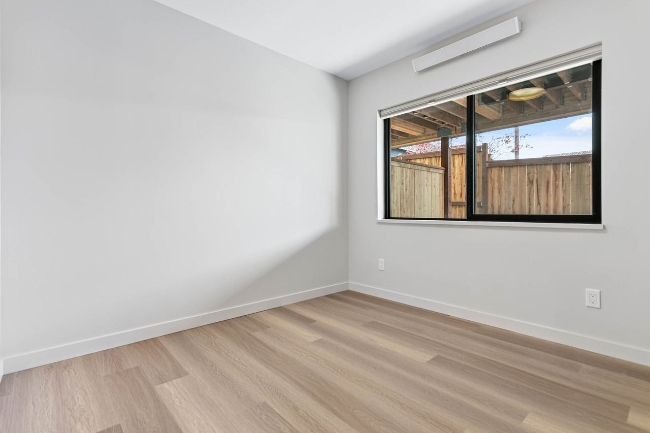 2517 Vallette St #102 - Photo 6 of 20