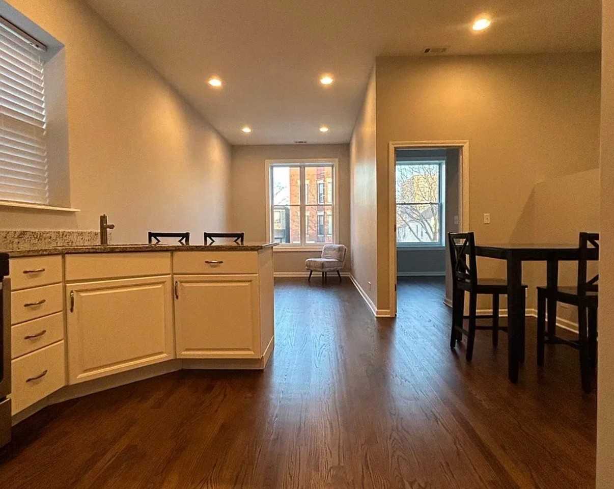 3232 S Wells St #2F - Photo 5 of 13