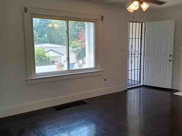4801 Glenwood Ave Se - Photo 2 of 7