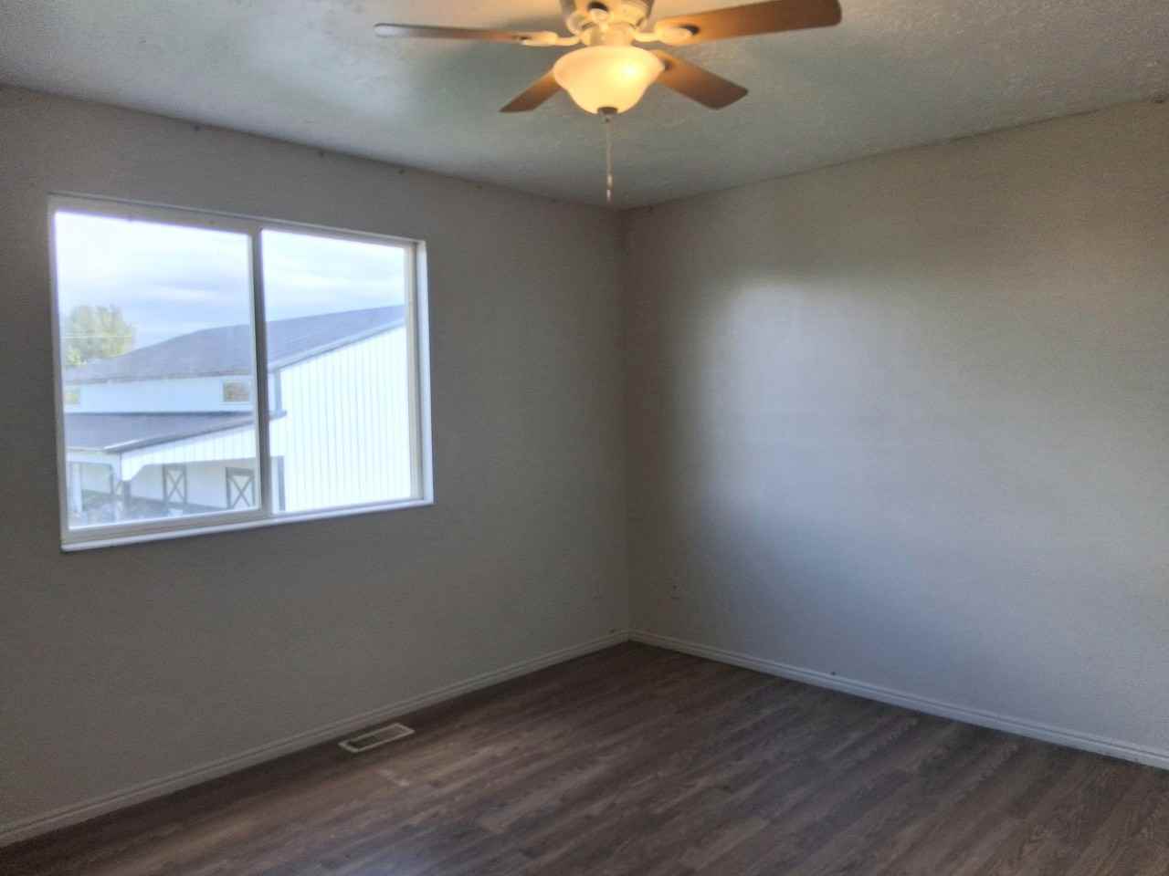 1177 N Fairfield Rd - Photo 4 of 19