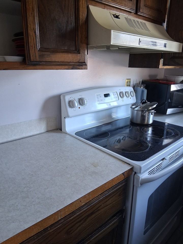 1177 N Fairfield Rd - Photo 6 of 19