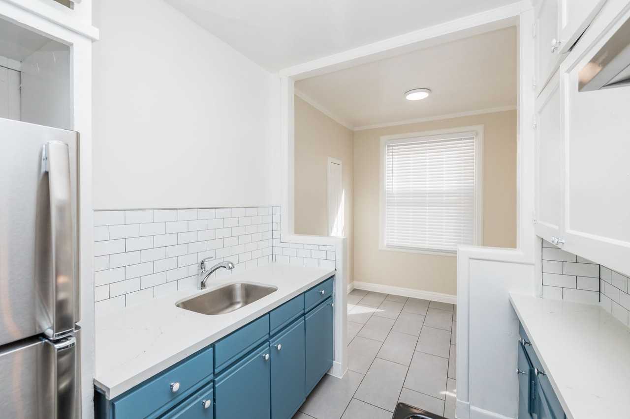 226 Athol - Photo 7 of 45