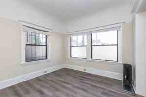 featured image of 1600 3rd Ave