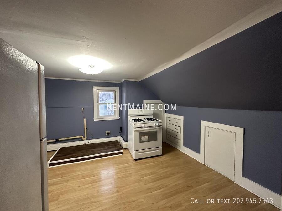 253 Brunswick St #2 - Photo 5 of 13