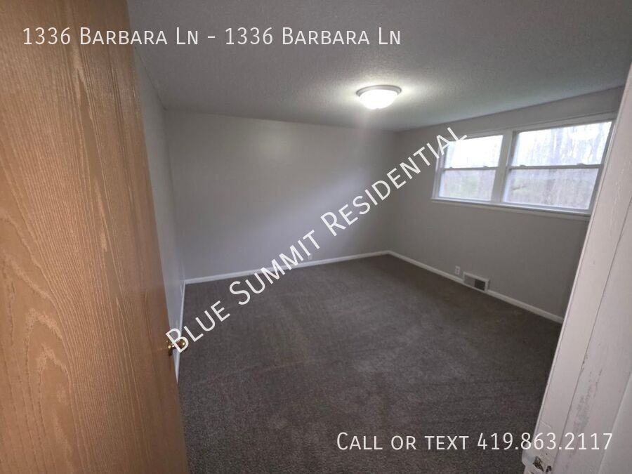 1336 Barbara Ln - Photo 3 of 13