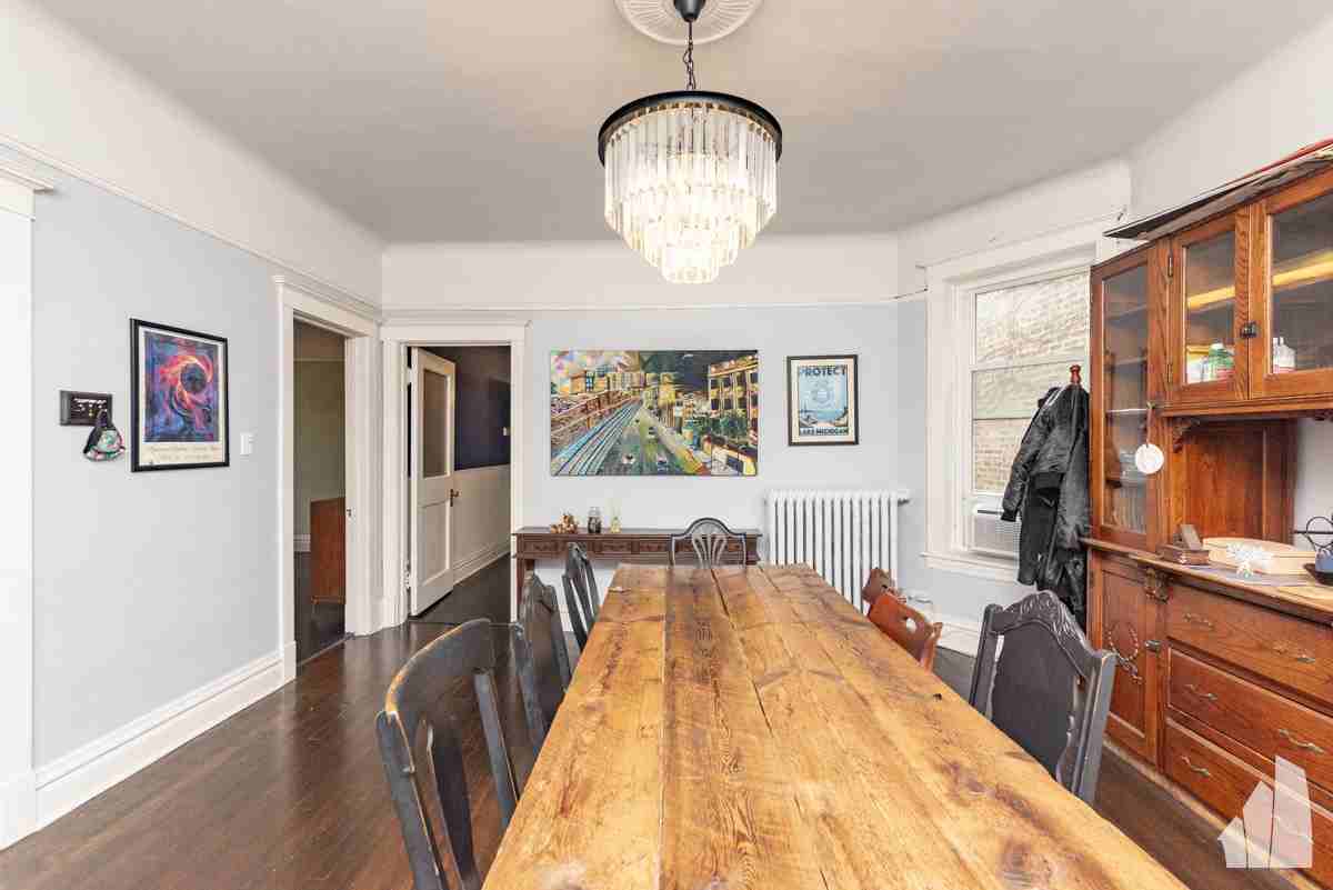 842 W Waveland Ave #2 - Photo 5 of 25