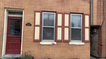 featured image of 17 E Louther St #3