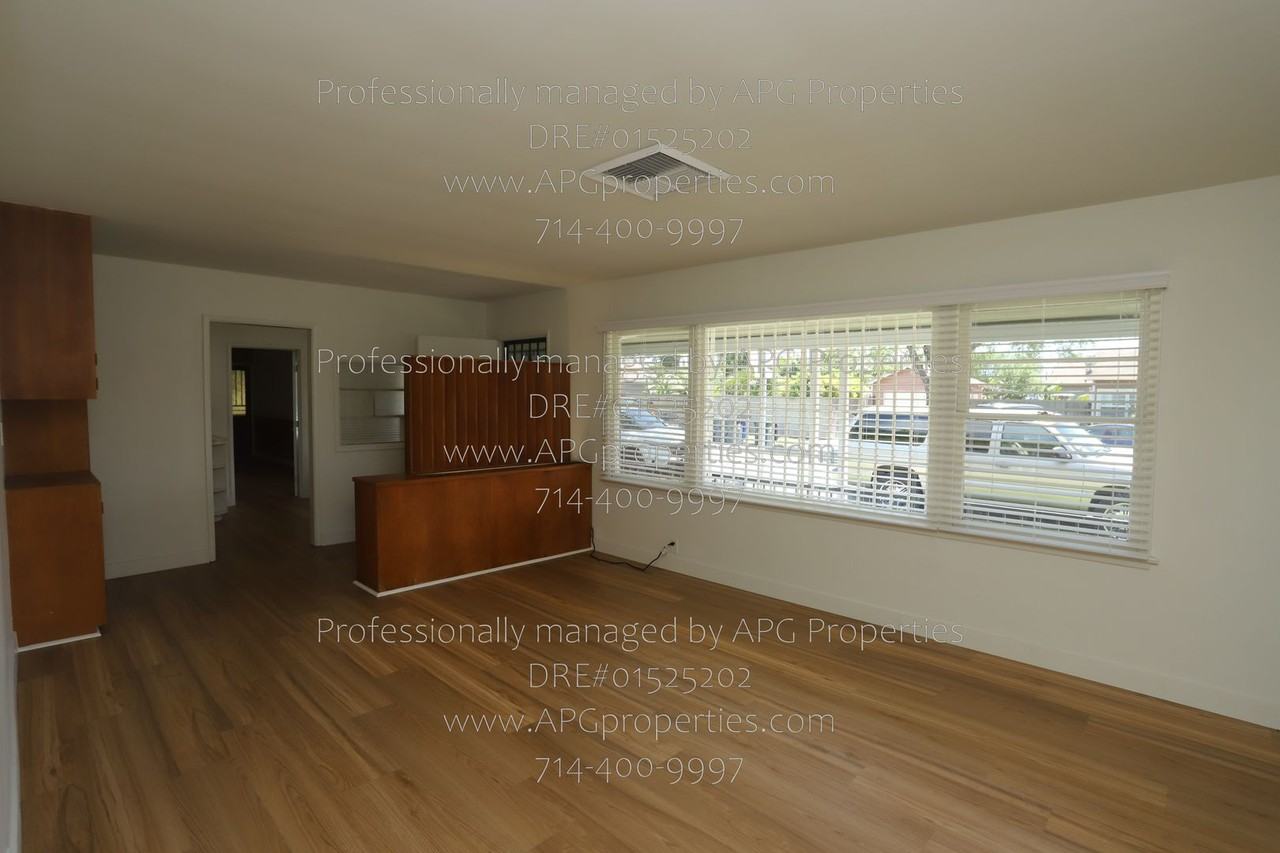 919 W Wilshire Ave - Photo 5 of 32