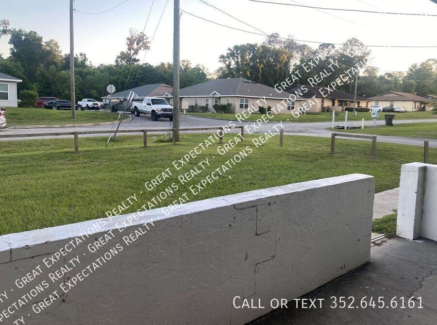 2009 Ne 17th Pl - Photo 3 of 9