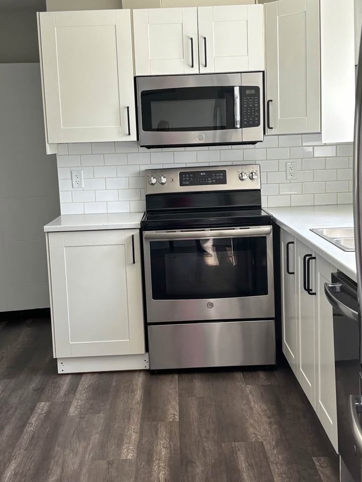 9315 129b Ave Nw #1 - Photo 2 of 11