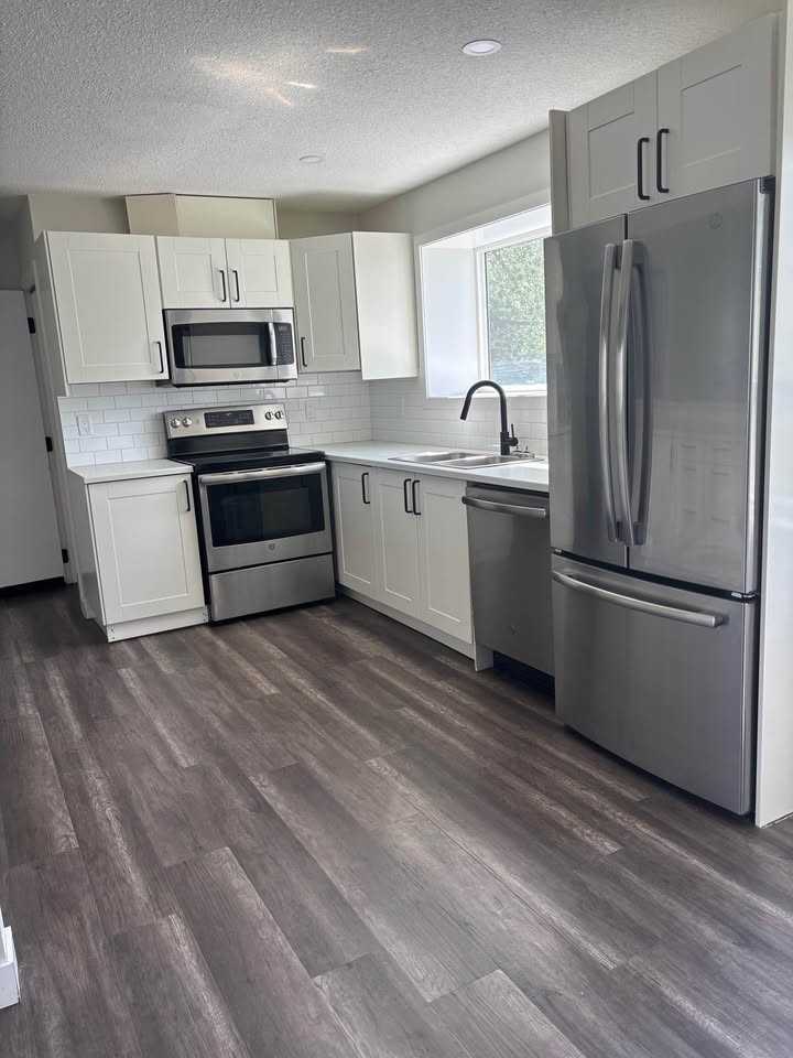 9315 129b Ave Nw #1 - Photo 3 of 11