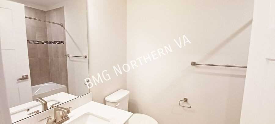 4504 Joseph Bristow Ln - Photo 3 of 23