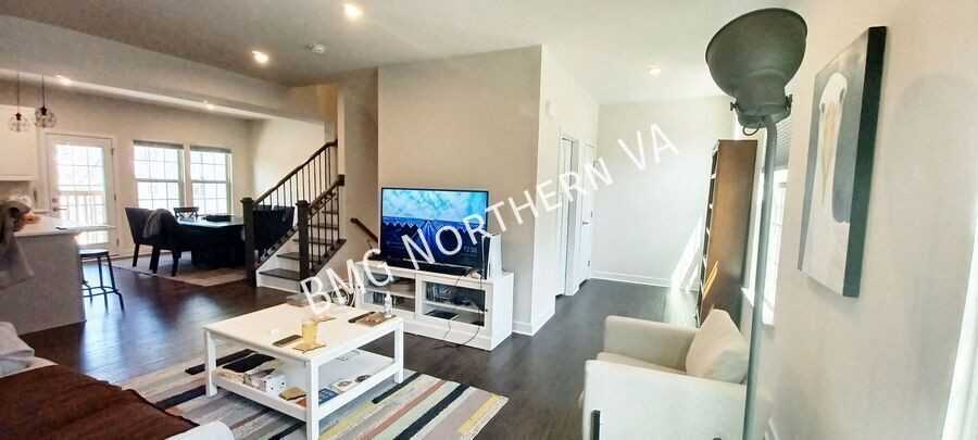 4504 Joseph Bristow Ln - Photo 7 of 23