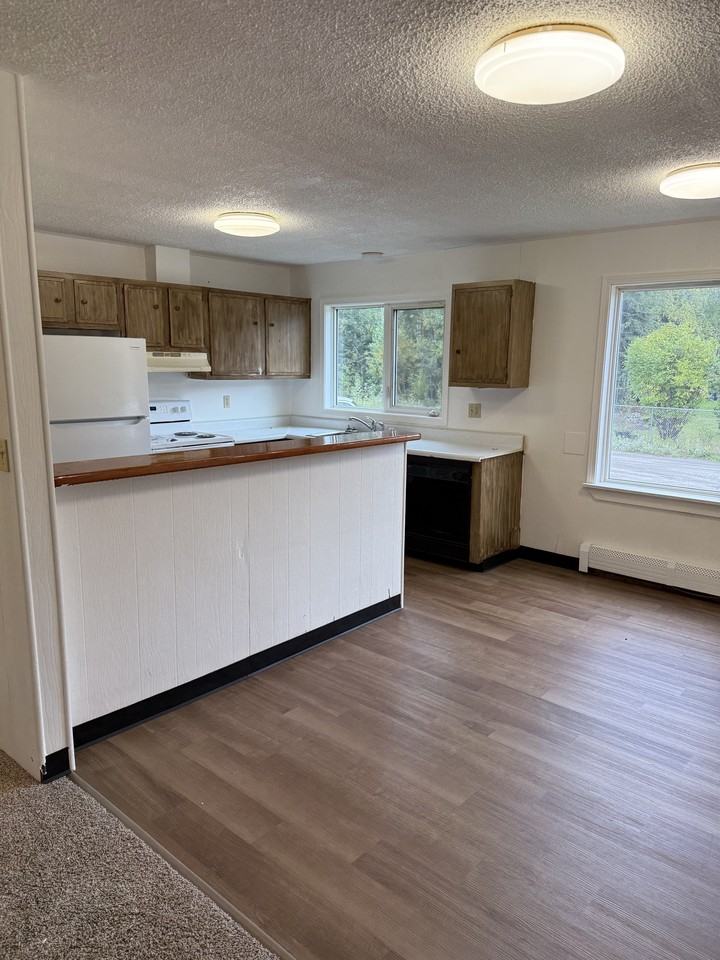 100 B St #5 - Photo 3 of 9