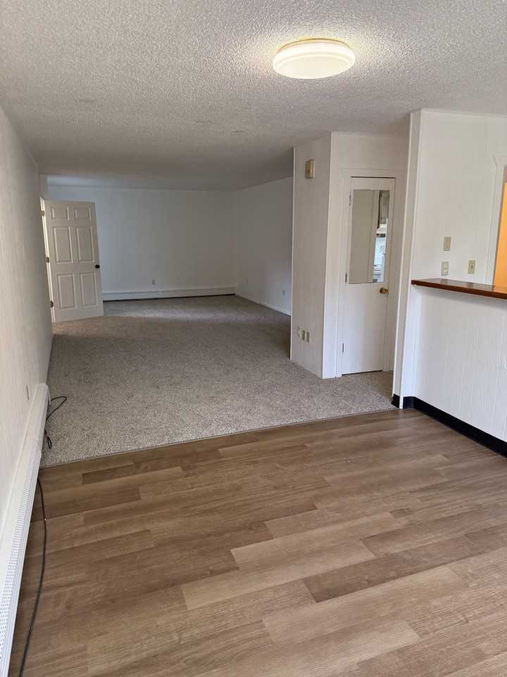 100 B St #5 - Photo 4 of 9