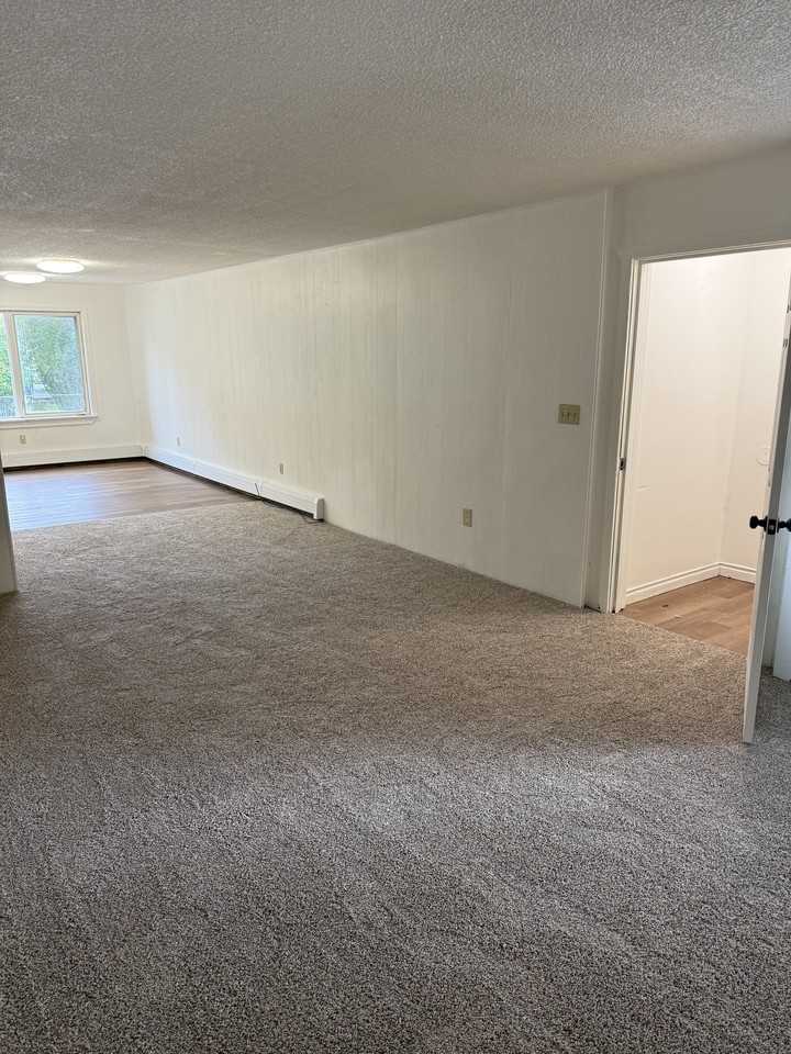 100 B St #5 - Photo 5 of 9