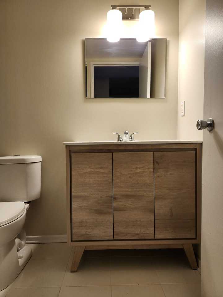 1144 Rockingham Avenue #403 - Photo 3 of 10