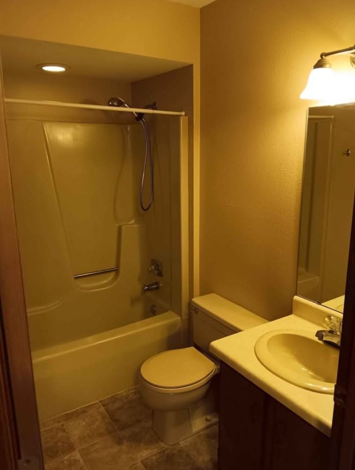 3933 N 30th St #W - Photo 3 of 9