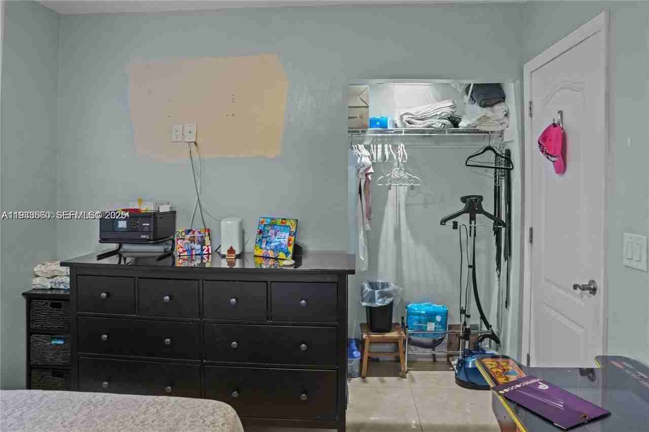 117 West 34th Street - Photo 6 of 27