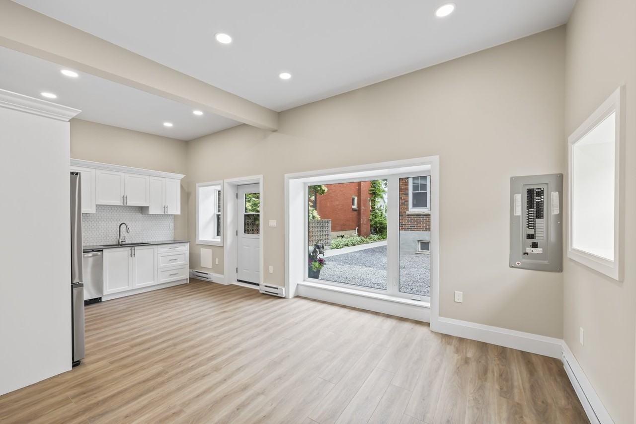 51 Alwington Ave - Photo 4 of 15