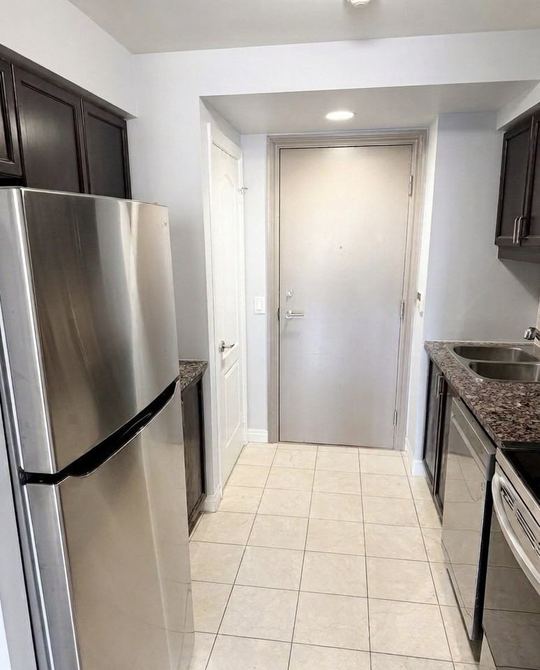 60 Town Centre Crt - Photo 2 of 13