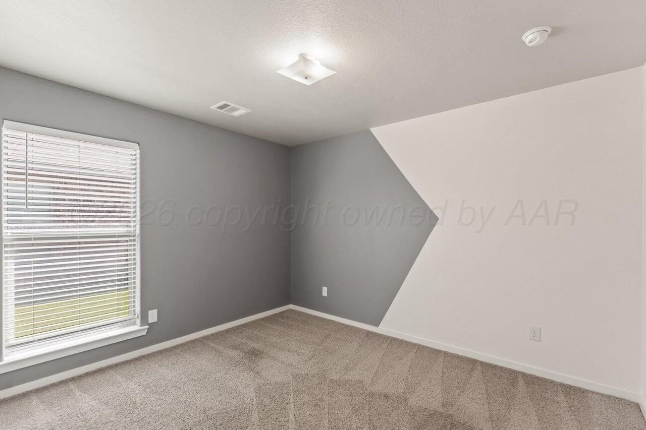 210 Mikeska St - Photo 7 of 45