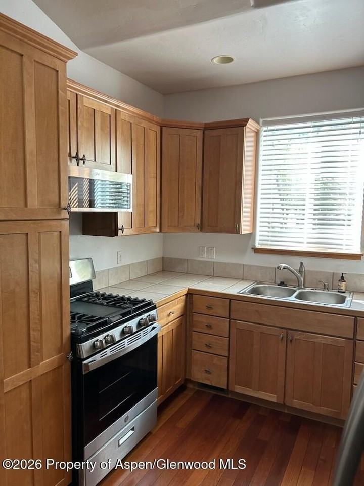 28 Gamba Dr - Photo 3 of 28