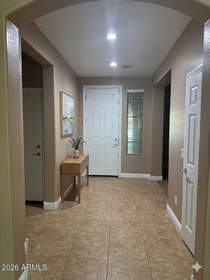 10743 W Desert Elm Ln - Photo 3 of 45