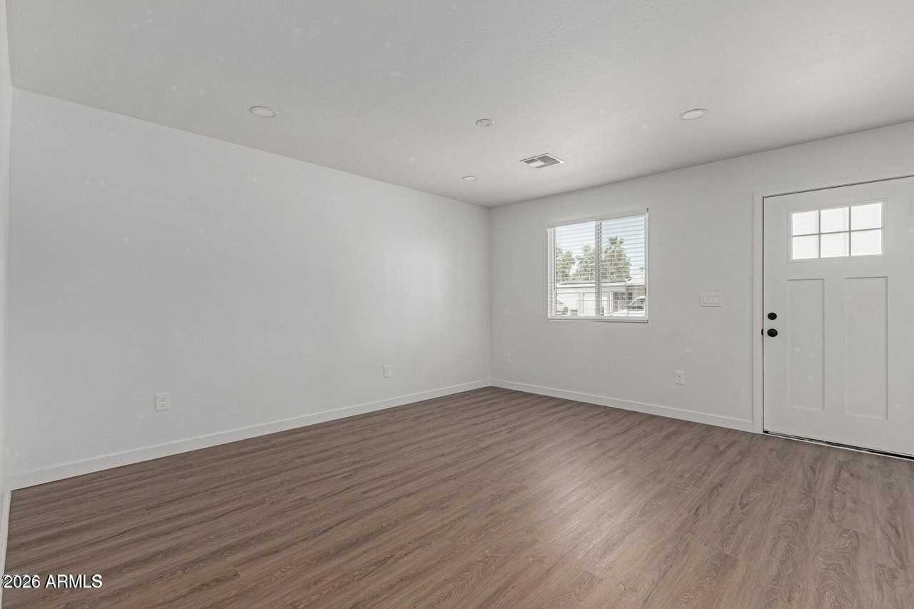 661 S 96th Pl #1 - Photo 2 of 20