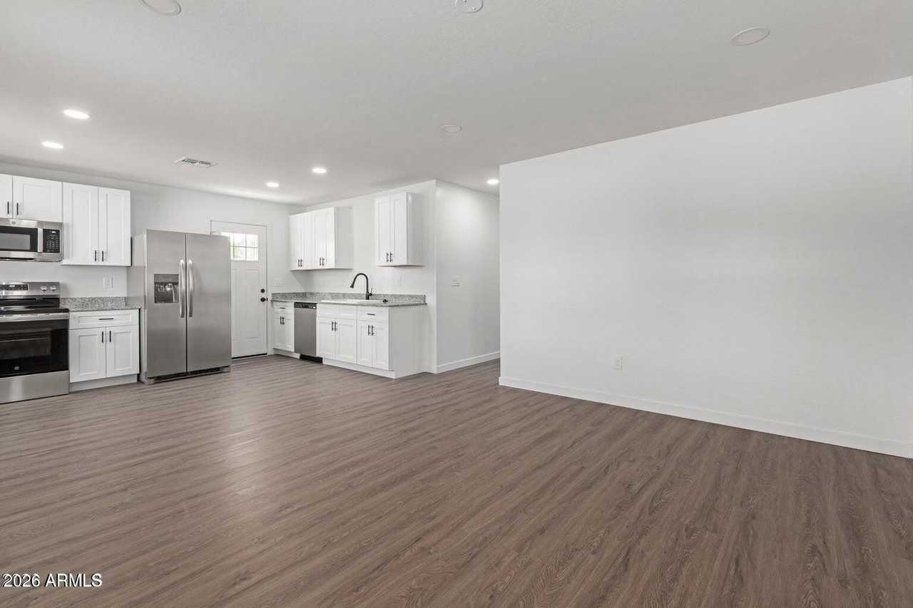 661 S 96th Pl #1 - Photo 6 of 20