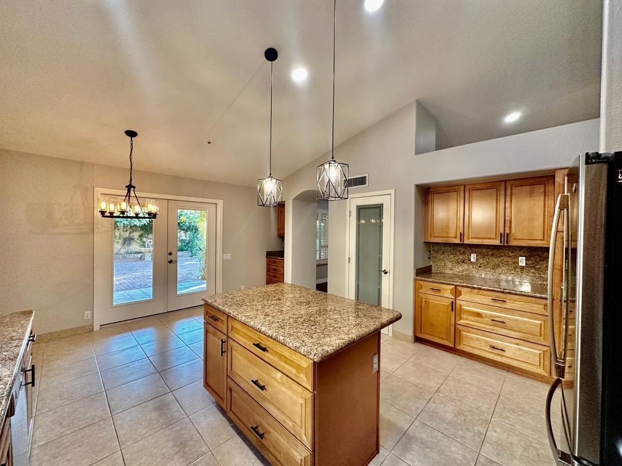 9071 E Caribbean Ln - Photo 5 of 26