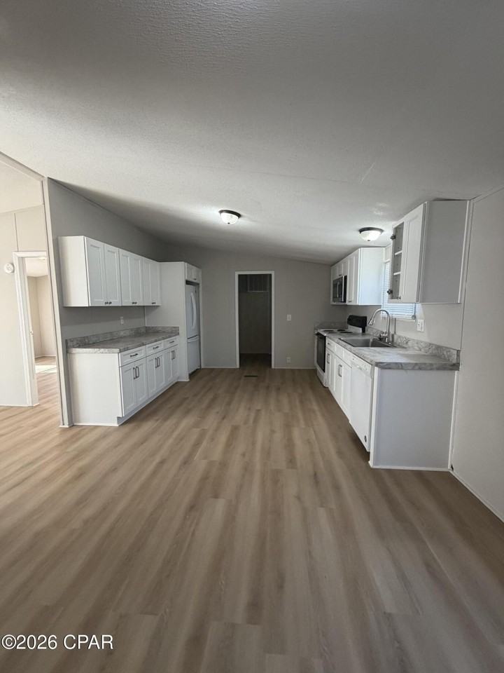 4013 W 24th Ct - Photo 2 of 10