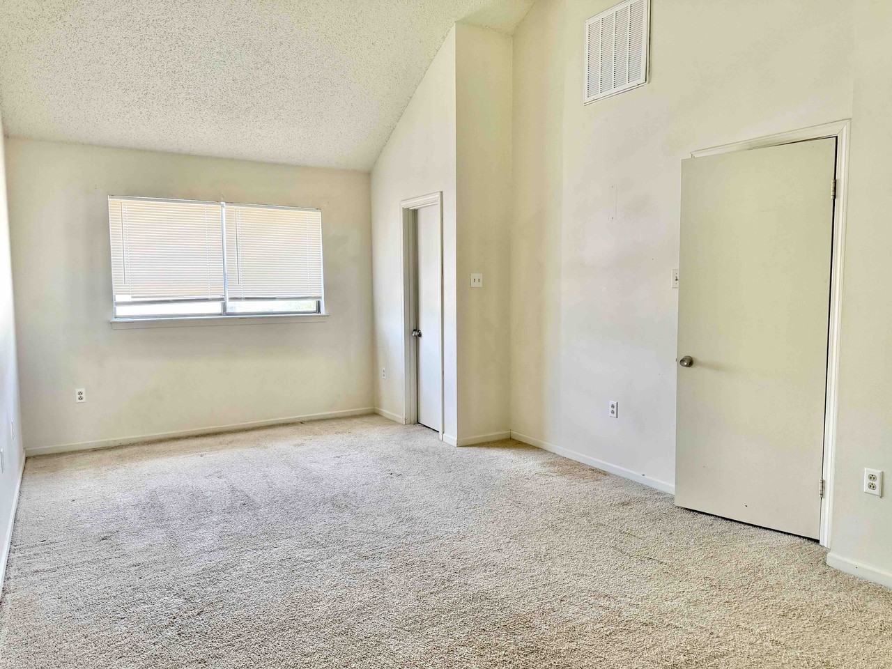 9645 Siegen Ln #1 - Photo 7 of 14